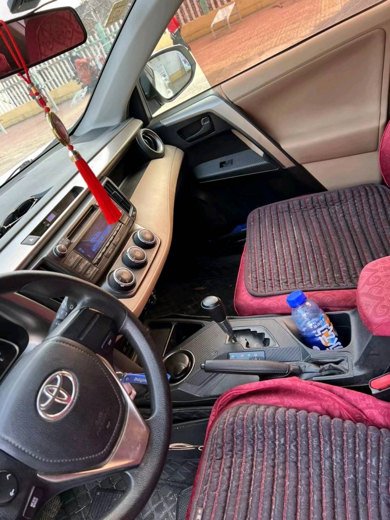 烟台15年丰田RAV4荣放8