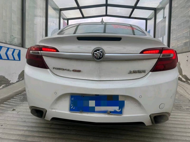 徐州15年别克君威9