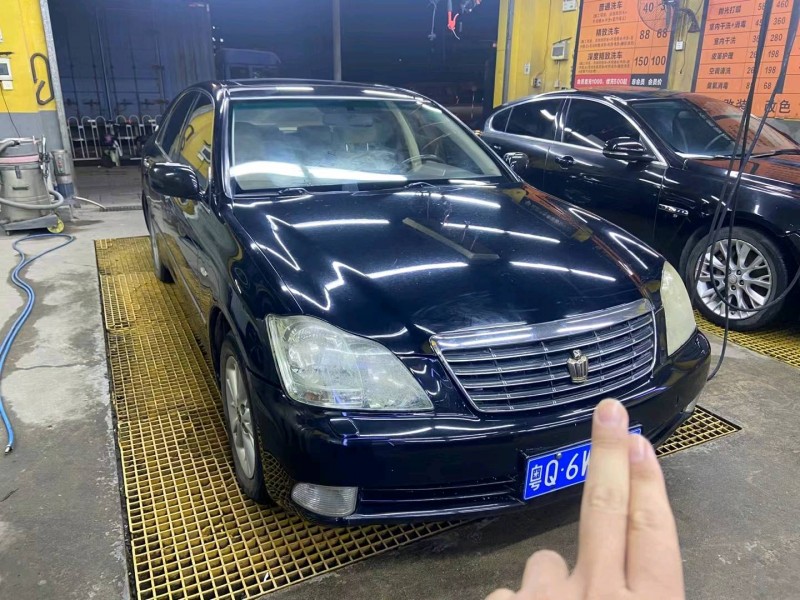 广州07年丰田皇冠1