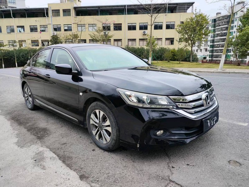 广州14年本田雅阁3