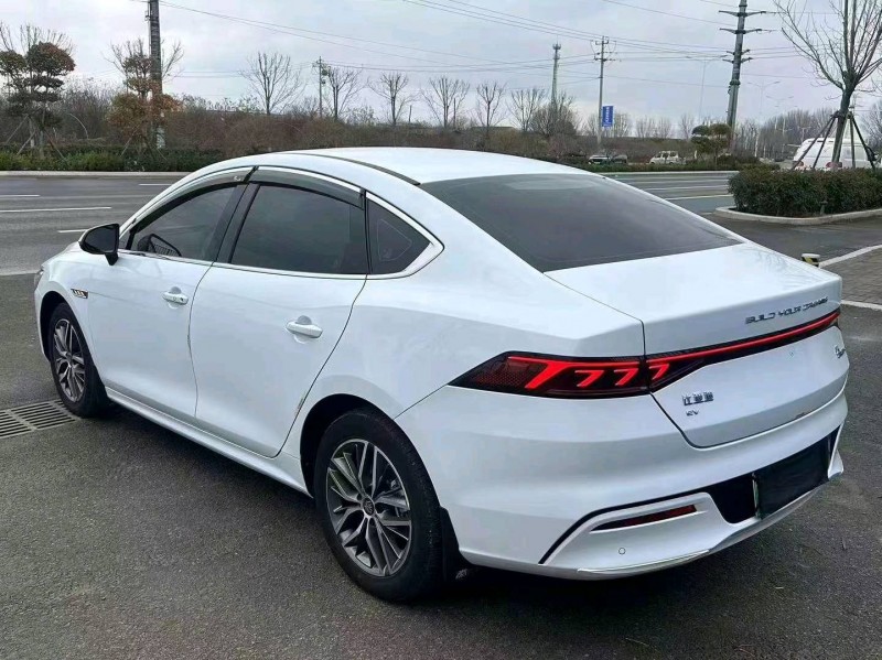 枣庄22年比亚迪秦4