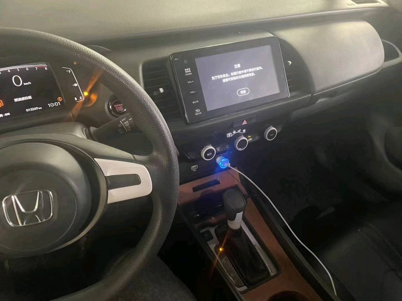 潍坊22年本田飞度5