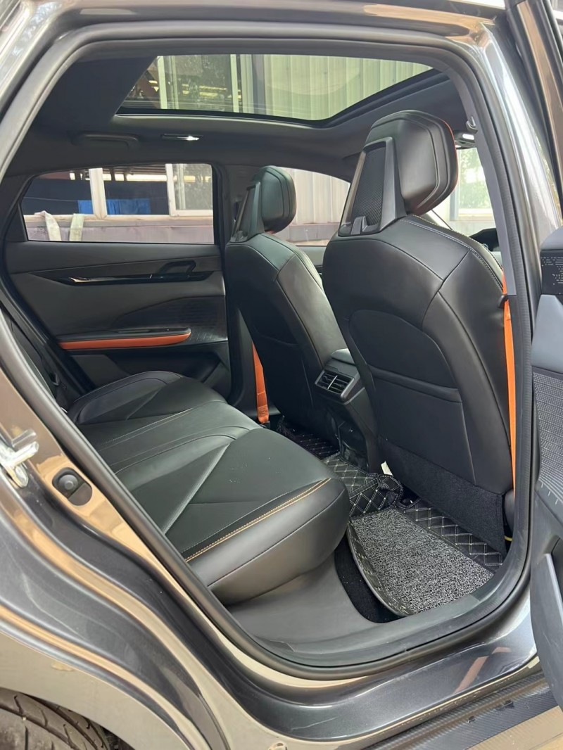 宿迁23年长安汽车UNI-V6