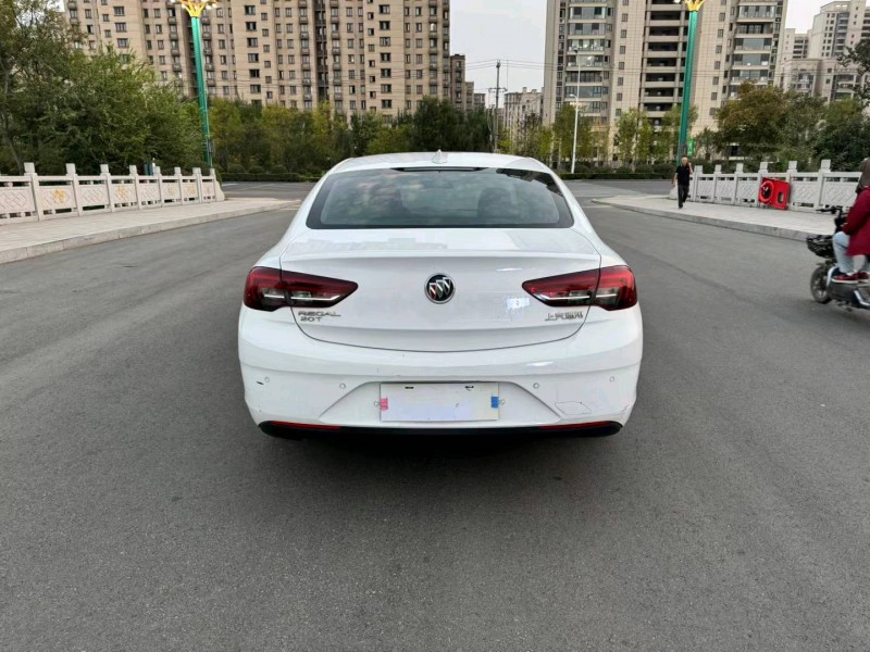 徐州19年别克君威7