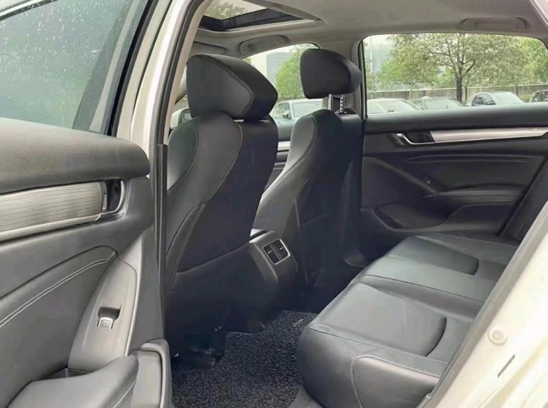 珠海19年本田雅阁5