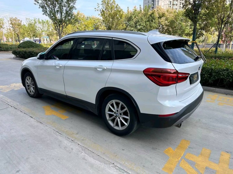 济宁18年宝马X17