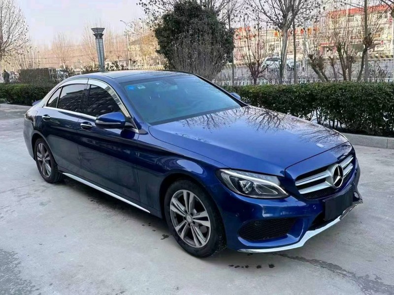 东营17年奔驰C3