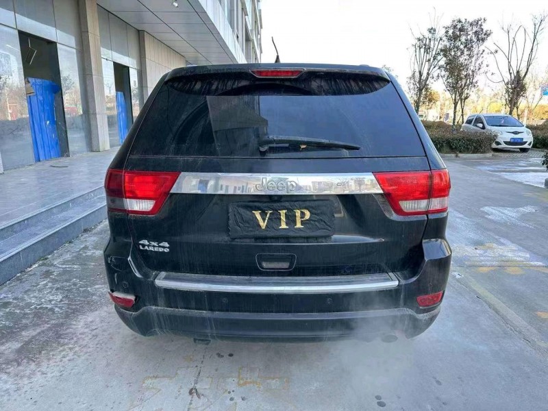 淄博11年Jeep大切诺基2