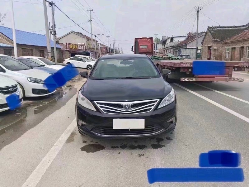 东营14年长安汽车逸动1