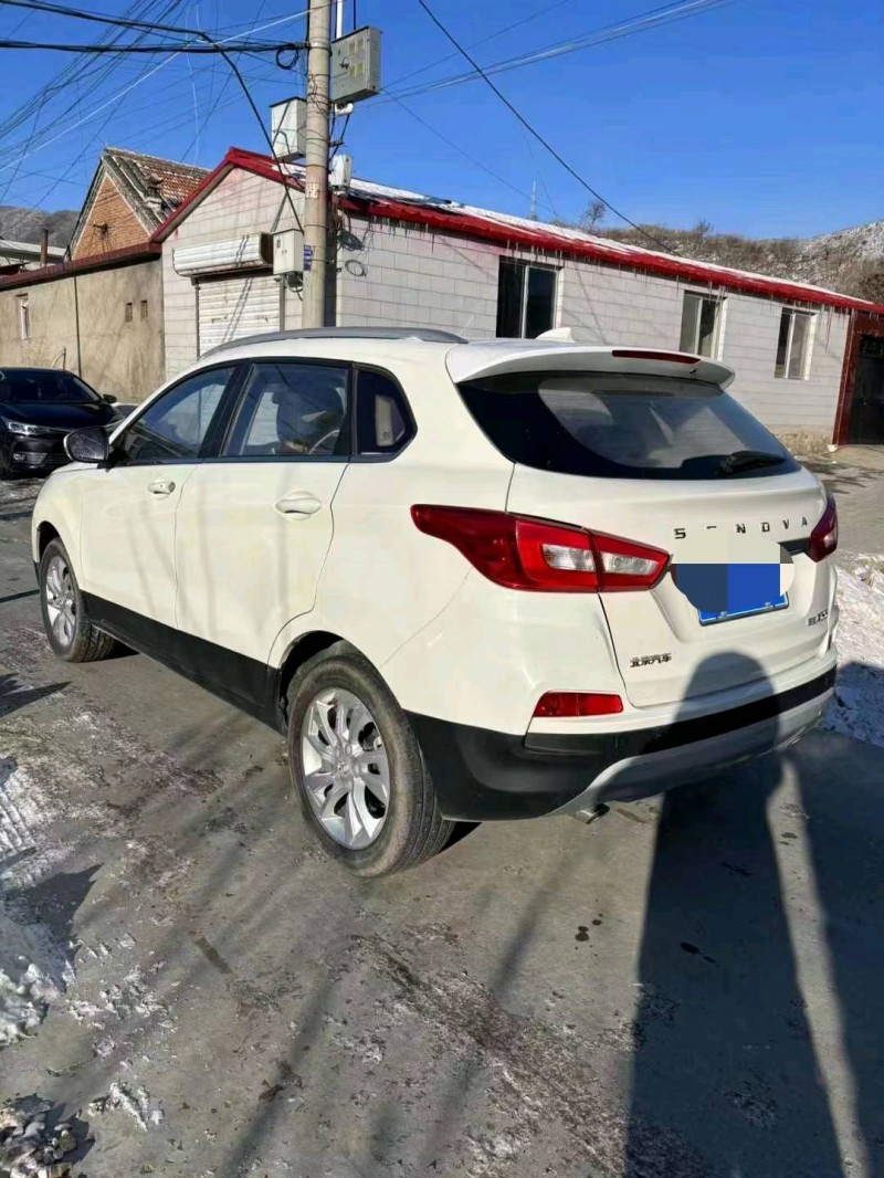 邯郸18年北汽绅宝X554