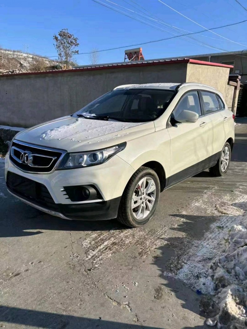 邯郸18年北汽绅宝X556