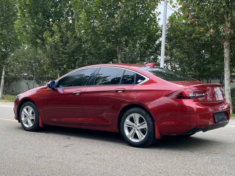 徐州17年别克君威7