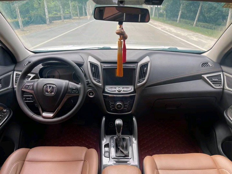 徐州18年长安汽车CS754