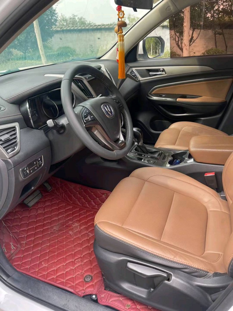 徐州18年长安汽车CS756