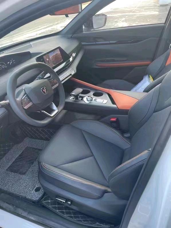 枣庄23年长安汽车UNI-V3