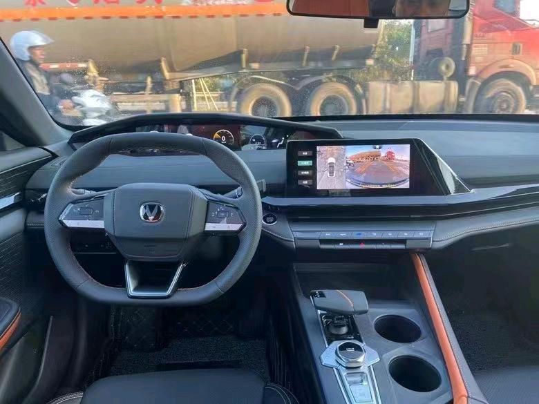 枣庄23年长安汽车UNI-V7