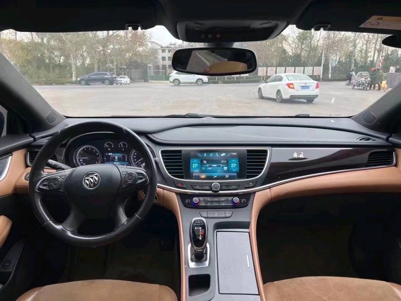 枣庄17年别克君越3