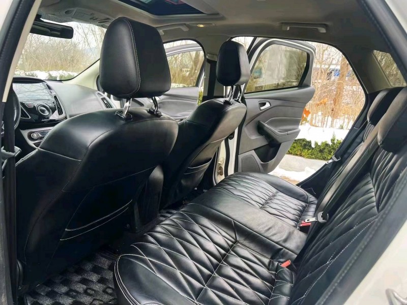 烟台14年福特福克斯7