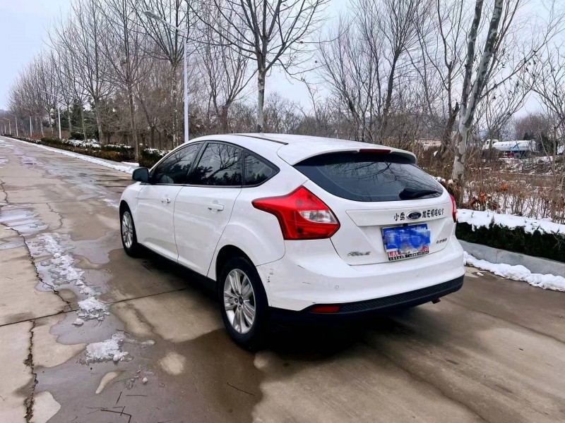 烟台14年福特福克斯8