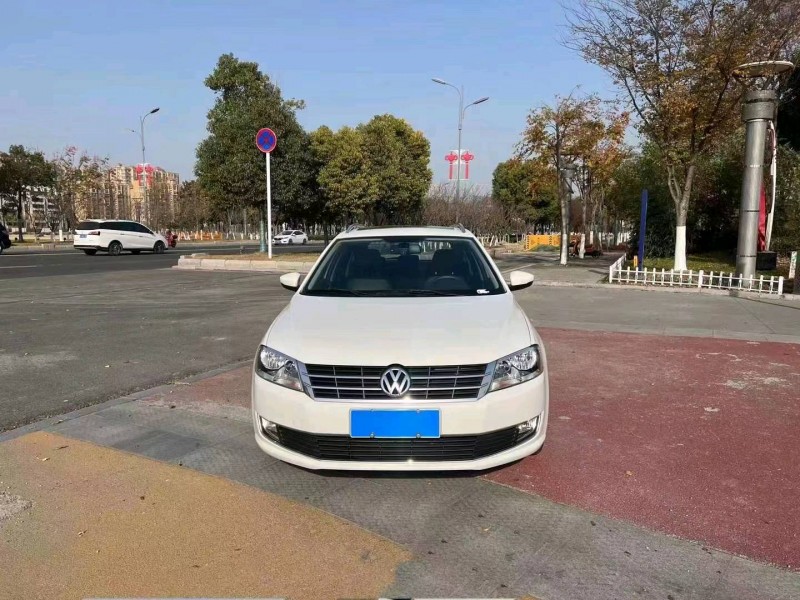 苏州15年大众朗行1