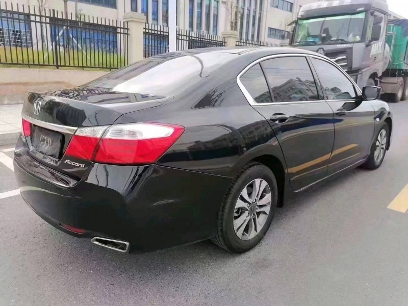 邯郸16年本田雅阁4