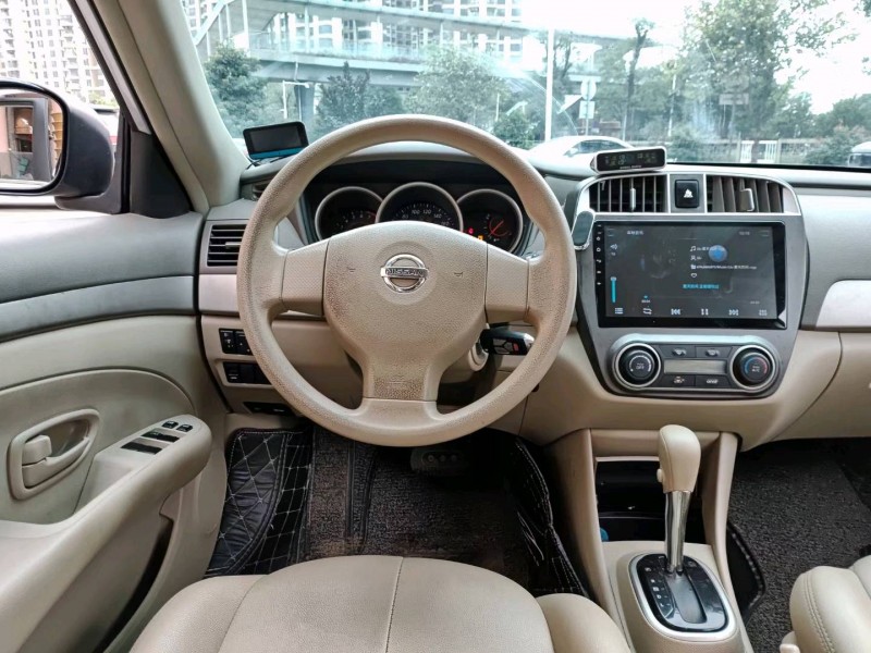 佛山19年日产轩逸9