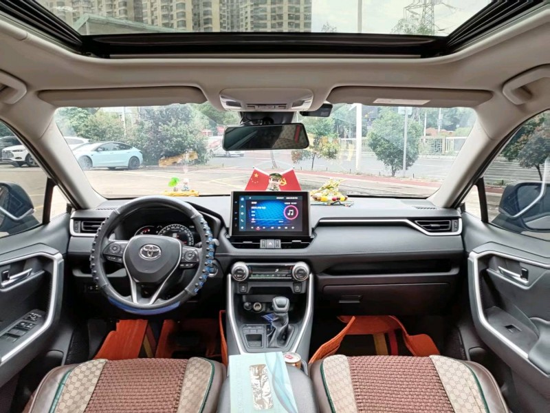 佛山22年丰田RAV47