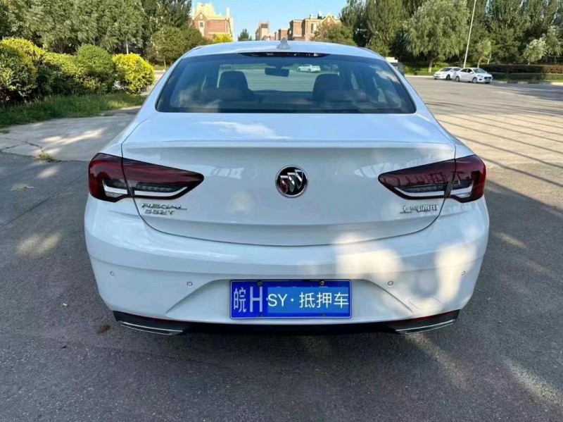 沈阳22年别克君威2