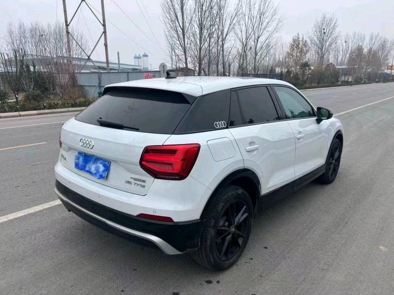东营19年奥迪Q27