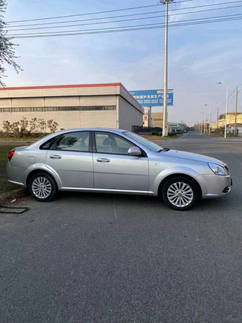 沈阳15年别克凯越2