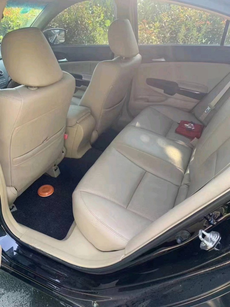 东营13年本田雅阁5