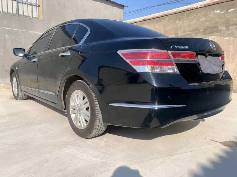 东营13年本田雅阁6