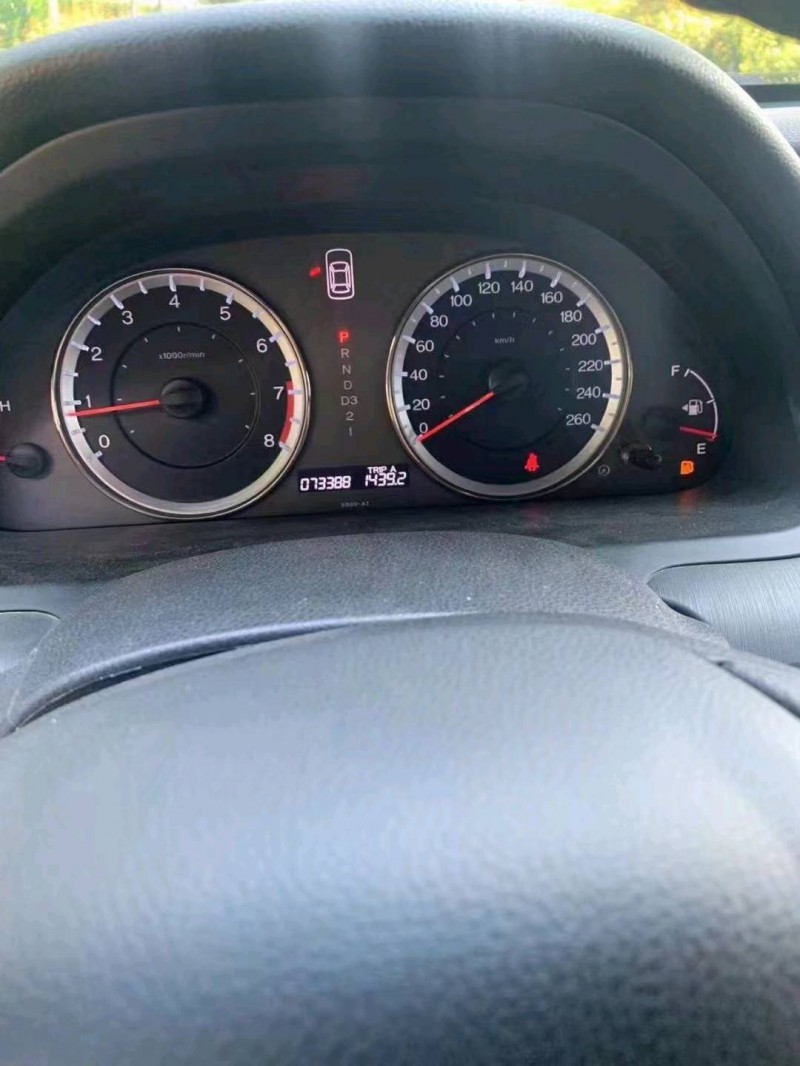 东营13年本田雅阁9