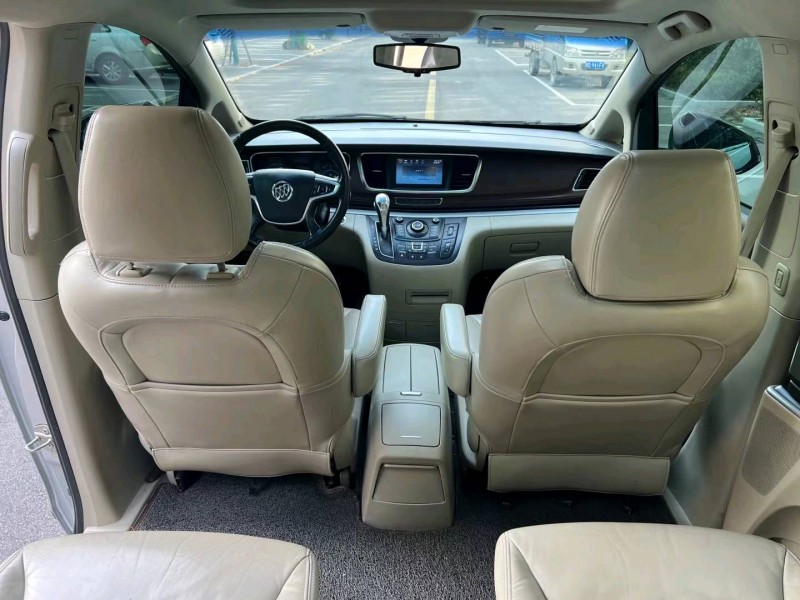 徐州16年别克GL85