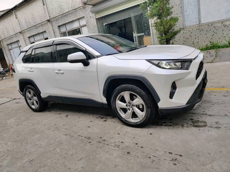 广州22年丰田RAV4荣放2