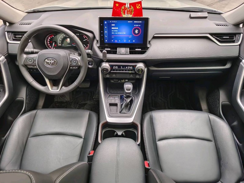 广州22年丰田RAV4荣放5