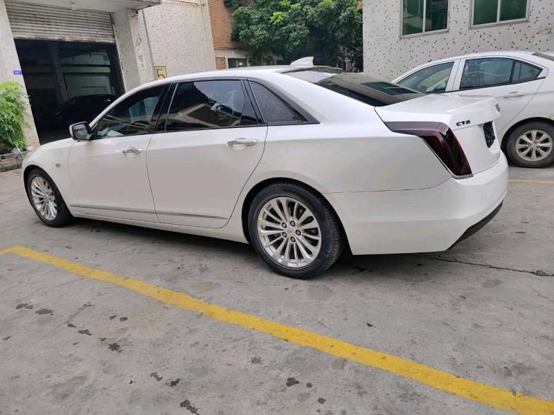 广州17年凯迪拉克CT68