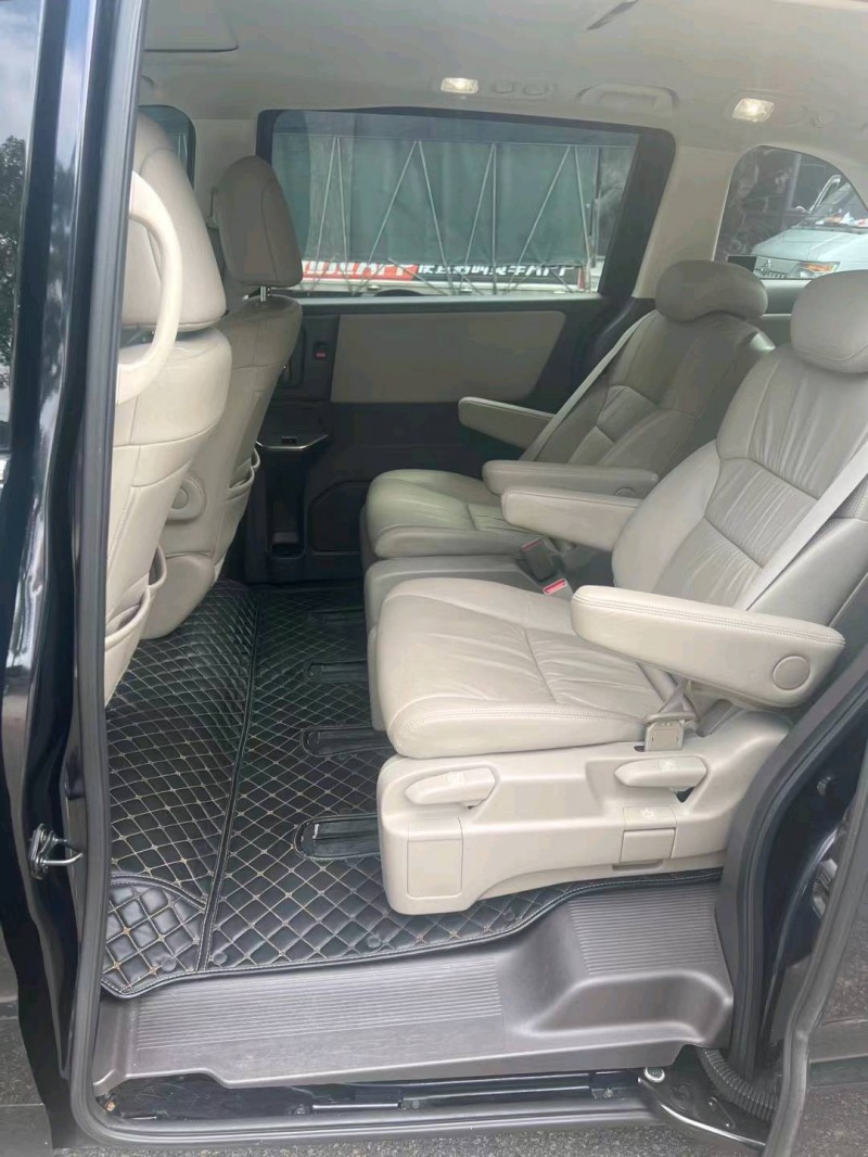 深圳17年本田奥德赛3