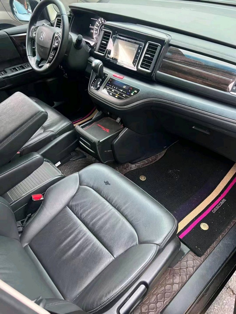 珠海18年本田艾力绅4