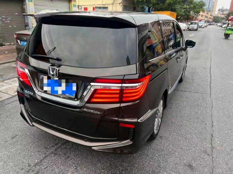 珠海18年本田艾力绅8