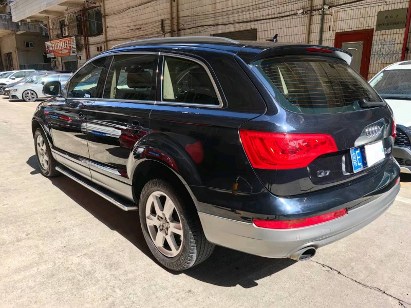 珠海15年奥迪Q75