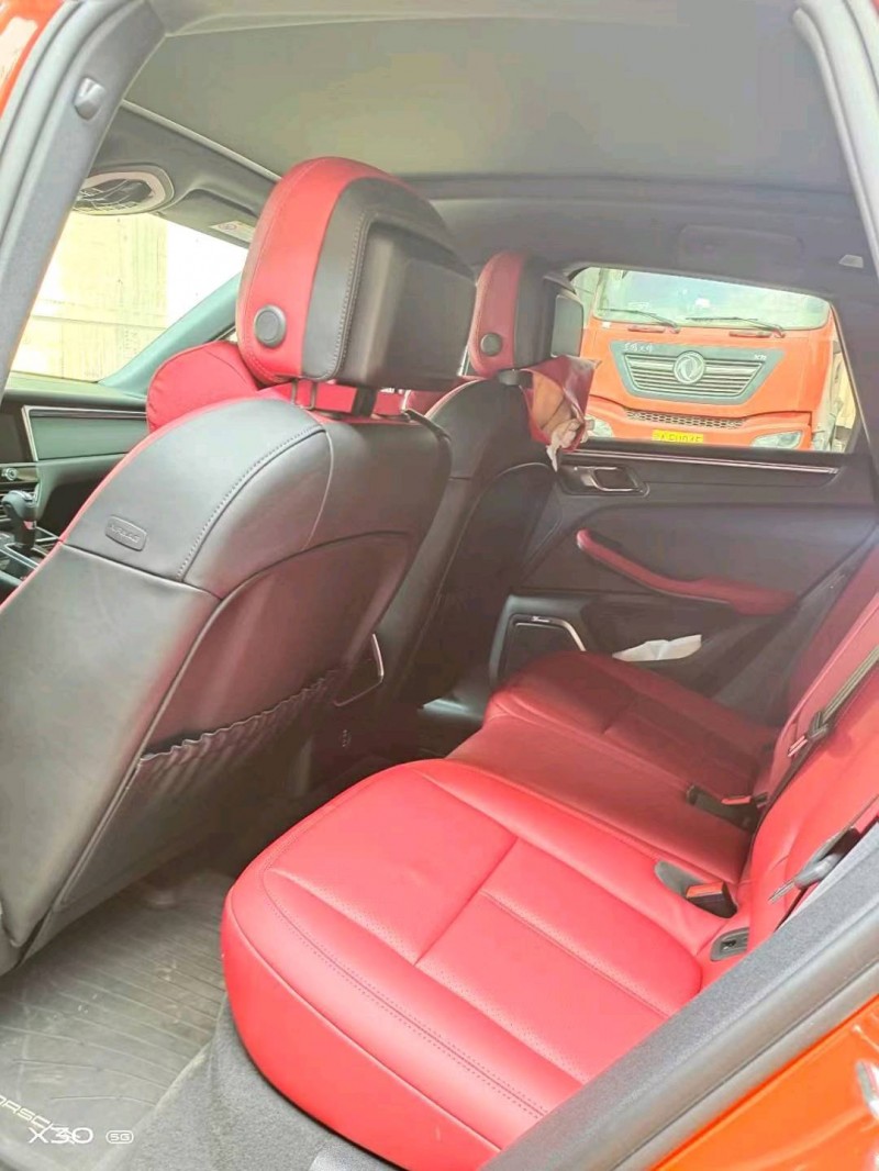 珠海22年保时捷Macan7