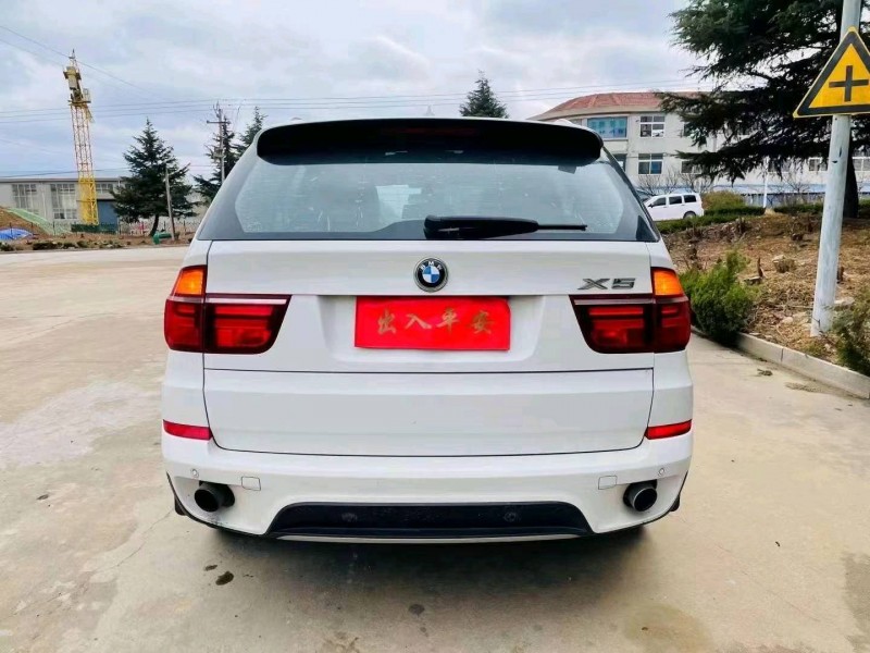 东营12年宝马X57