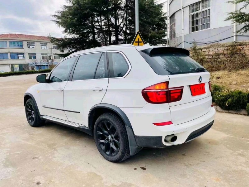 东营12年宝马X59