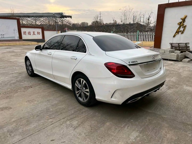 济南19年奔驰C4