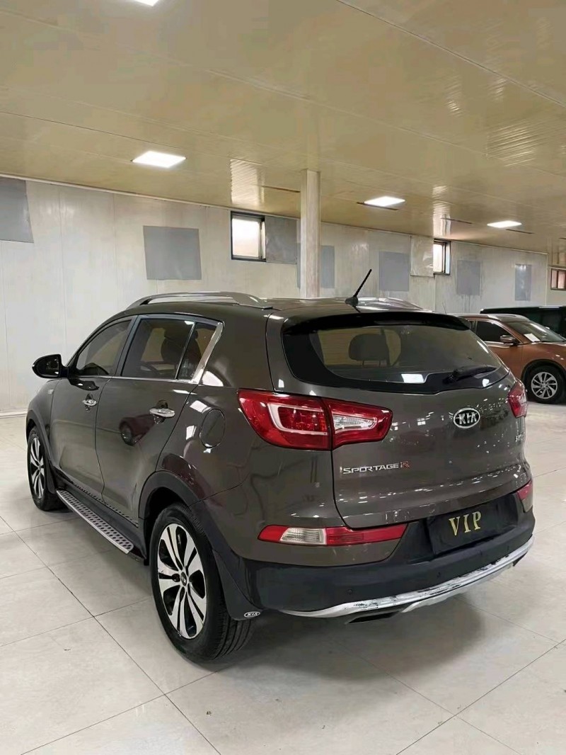 廊坊14年起亚智跑7