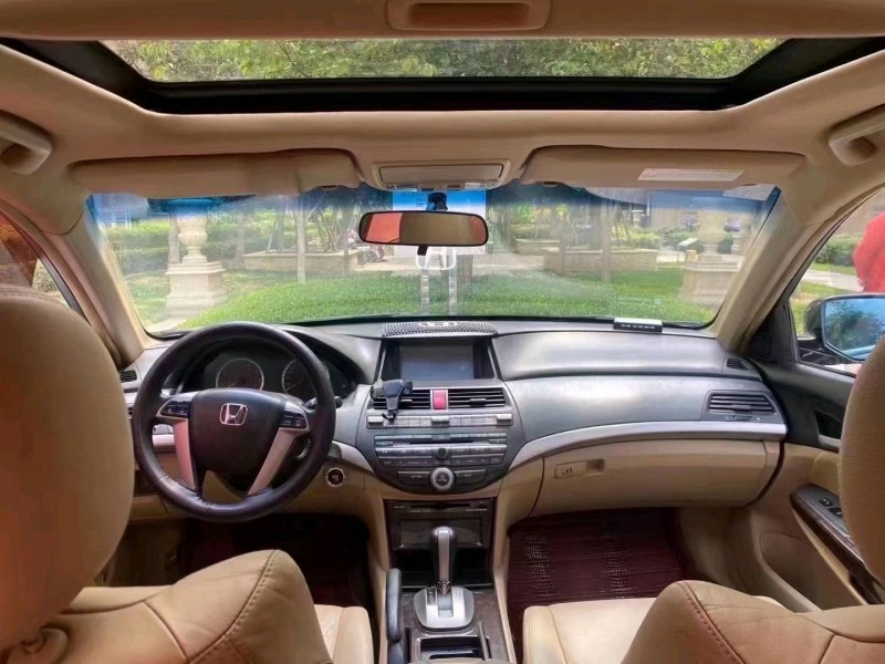 济南10年本田雅阁6