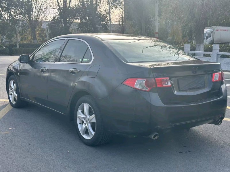 徐州11年本田思铂睿3