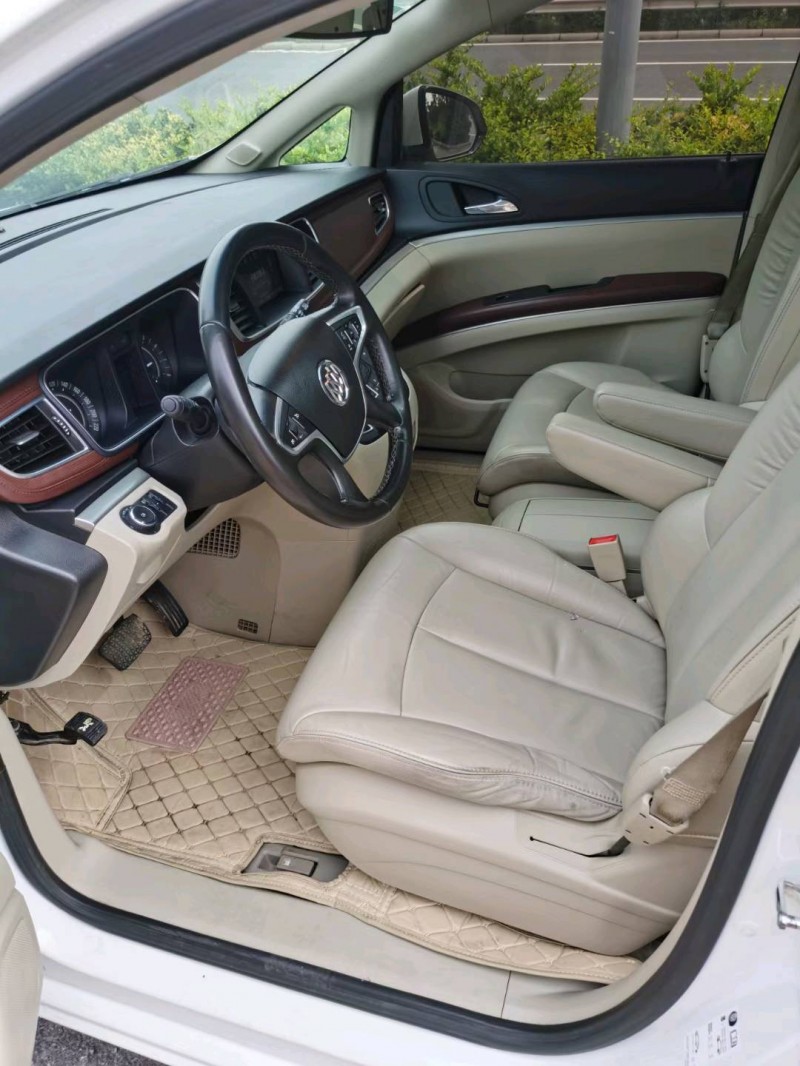 济南18年别克GL83