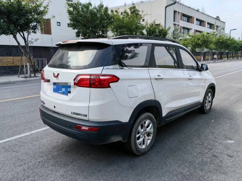 成都21年五菱汽車宏光S34